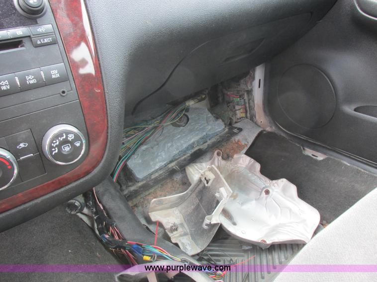 image for item L4036 2006 Chevrolet Impala Police