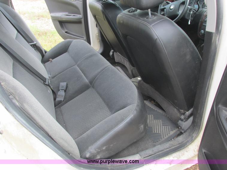 image for item L4036 2006 Chevrolet Impala Police