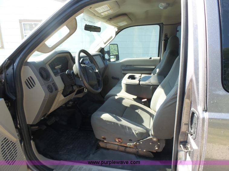 image for item L4759 2009 Ford F250 Super Duty SuperCab pickup truck
