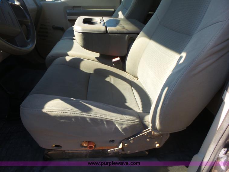 image for item L4759 2009 Ford F250 Super Duty SuperCab pickup truck