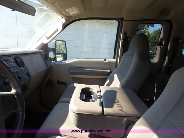 image for item L4759 2009 Ford F250 Super Duty SuperCab pickup truck