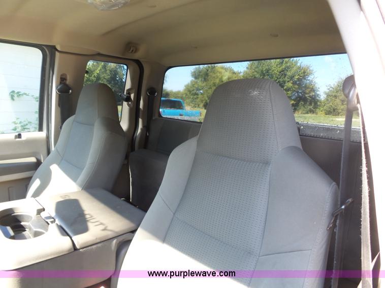 image for item L4759 2009 Ford F250 Super Duty SuperCab pickup truck