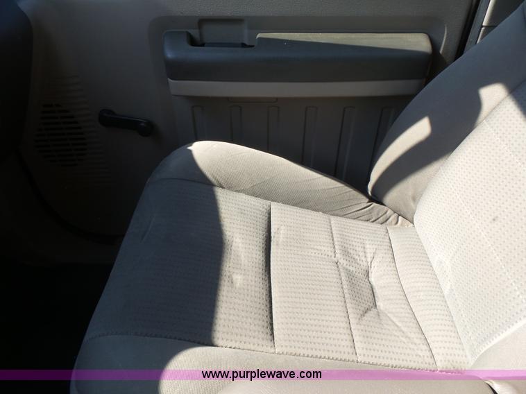 image for item L4759 2009 Ford F250 Super Duty SuperCab pickup truck