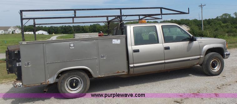 image for item L6232 2000 Chevrolet 3500 Crew Cab utility truck