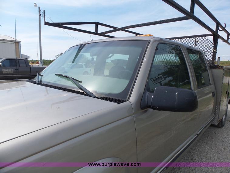 image for item L6232 2000 Chevrolet 3500 Crew Cab utility truck