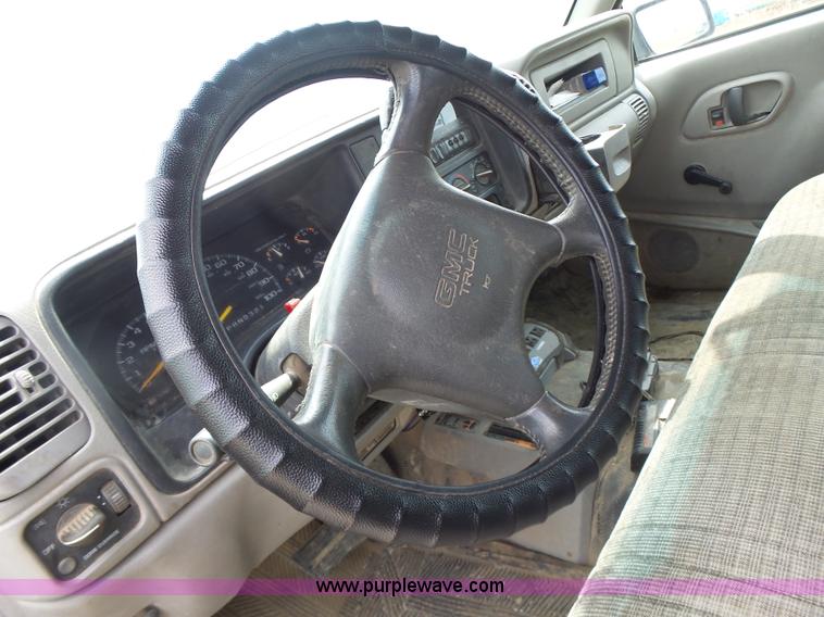 image for item L6232 2000 Chevrolet 3500 Crew Cab utility truck