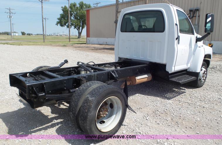image for item L6959 2009 Chevrolet C4500 truck cab and chassis