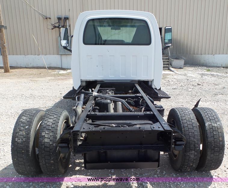image for item L6959 2009 Chevrolet C4500 truck cab and chassis
