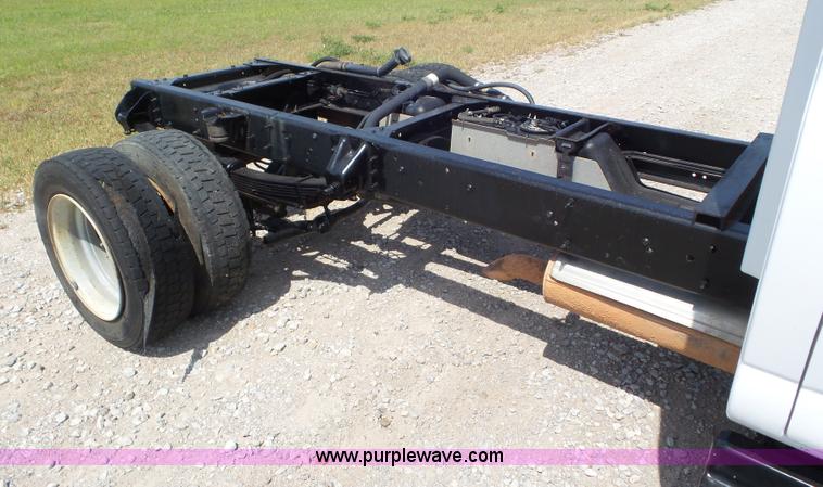 image for item L6959 2009 Chevrolet C4500 truck cab and chassis