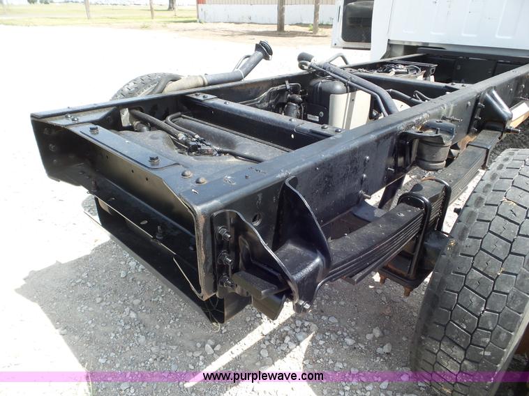 image for item L6959 2009 Chevrolet C4500 truck cab and chassis
