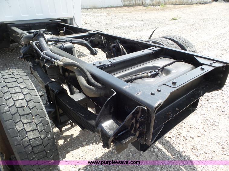 image for item L6959 2009 Chevrolet C4500 truck cab and chassis