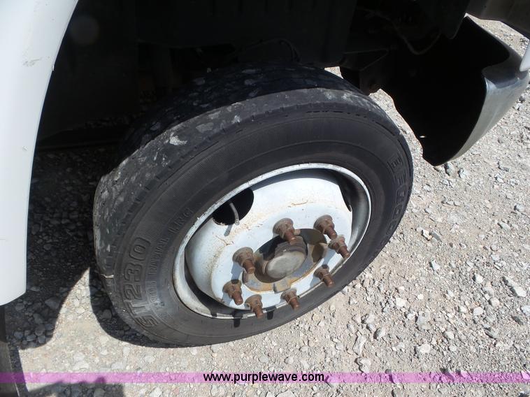 image for item L6959 2009 Chevrolet C4500 truck cab and chassis