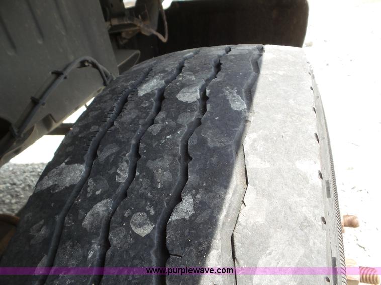 image for item L6959 2009 Chevrolet C4500 truck cab and chassis