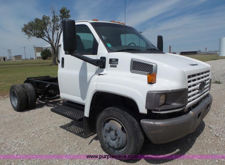 image for item L6960 2008 Chevrolet C4500 truck cab and chassis