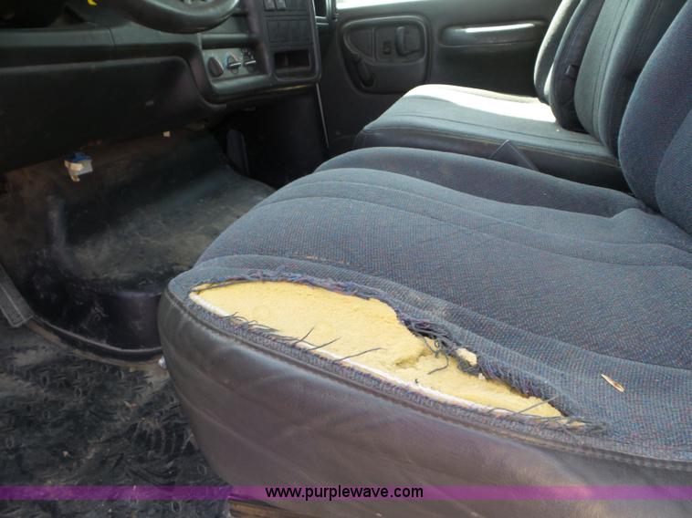 image for item L6960 2008 Chevrolet C4500 truck cab and chassis