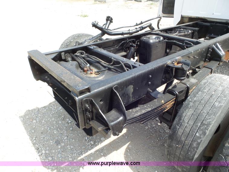image for item L6960 2008 Chevrolet C4500 truck cab and chassis