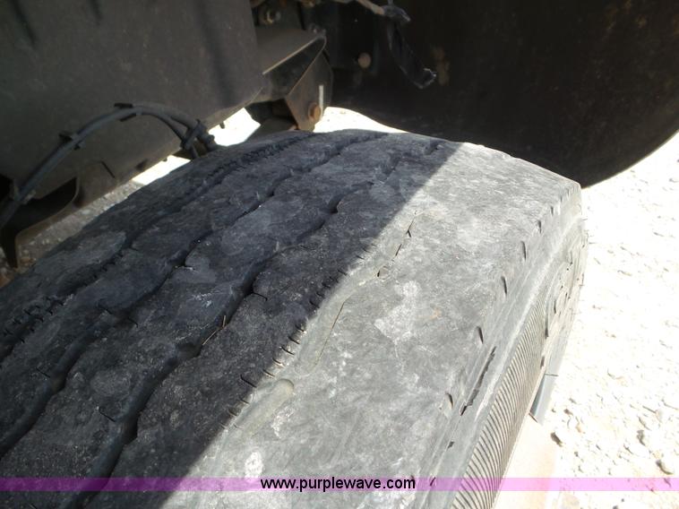 image for item L6960 2008 Chevrolet C4500 truck cab and chassis