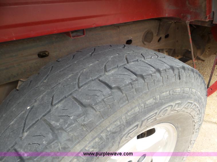 image for item L6977 2002 Chevrolet Silverado 1500 Ext. Cab pickup truck