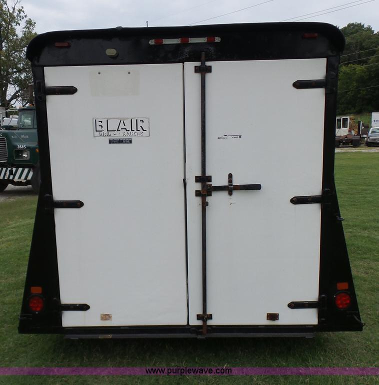 image for item N9462 1998 Blair enclosed cargo trailer