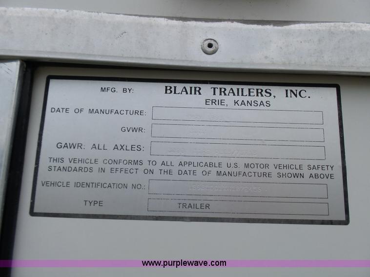 image for item N9462 1998 Blair enclosed cargo trailer