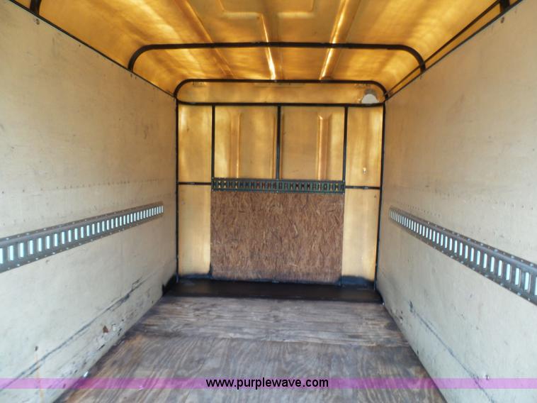 image for item N9462 1998 Blair enclosed cargo trailer