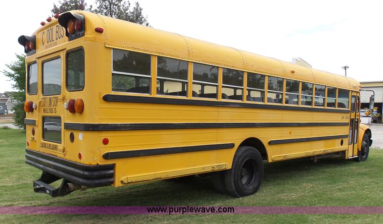 image for item N9467 1990 International 3700 bus