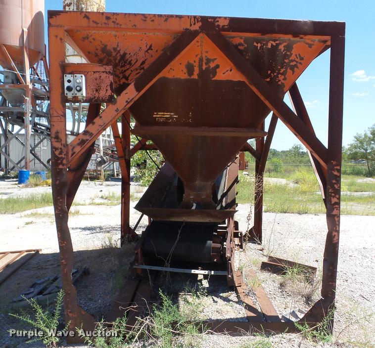 image for item AG9434 1977 Ross concrete batch plant