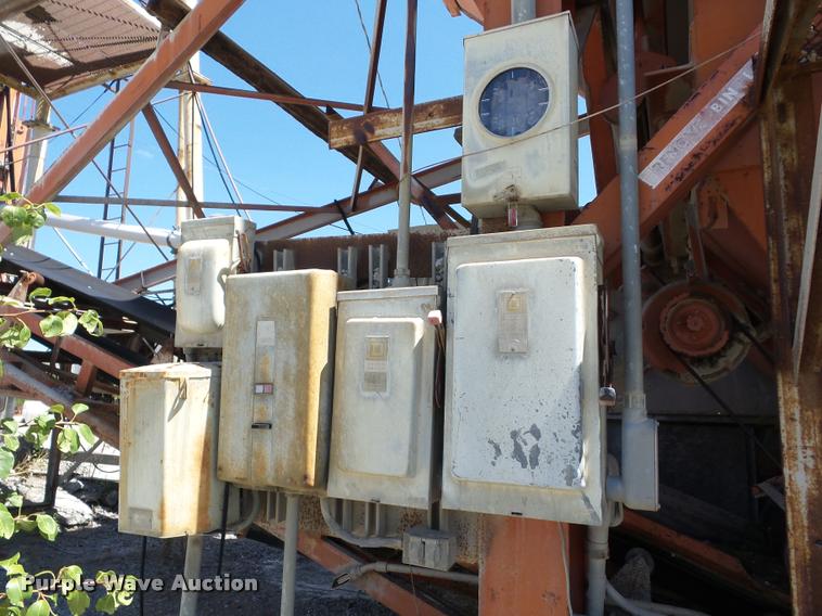 image for item AG9434 1977 Ross concrete batch plant