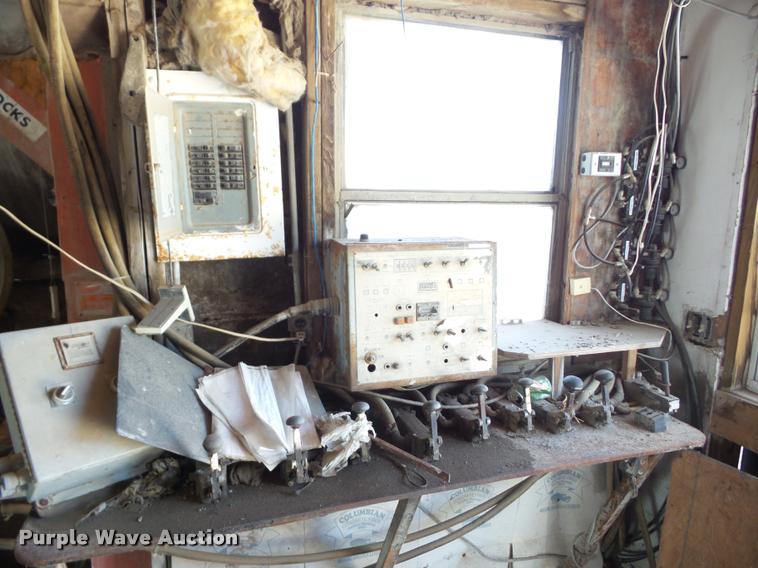 image for item AG9434 1977 Ross concrete batch plant