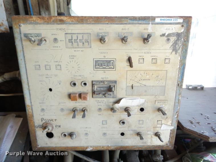 image for item AG9434 1977 Ross concrete batch plant