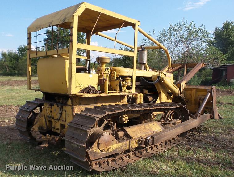 image for item AG9448 Caterpillar D6 dozer