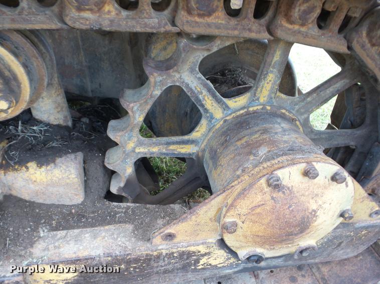 image for item AG9448 Caterpillar D6 dozer