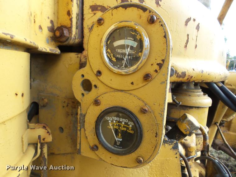 image for item AG9448 Caterpillar D6 dozer