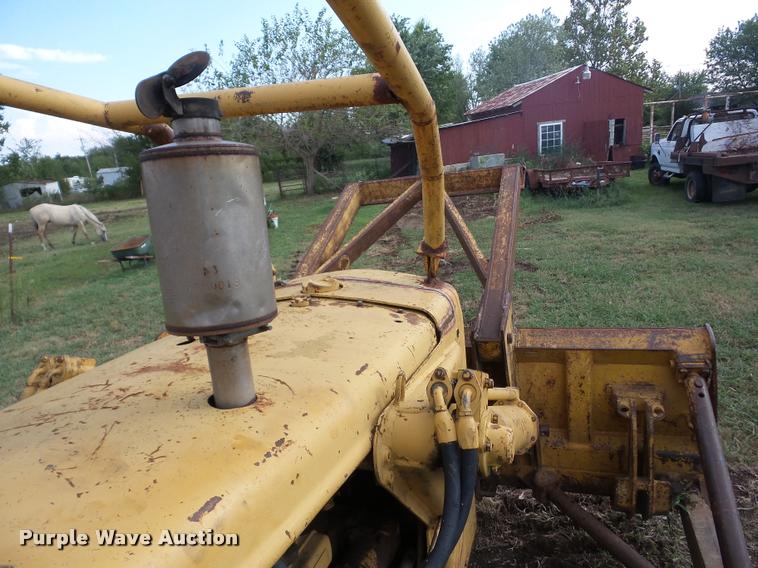 image for item AG9448 Caterpillar D6 dozer