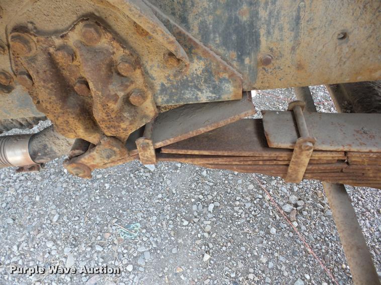 image for item AG9454 1997 Ford LNT8000 ANFO bulk handling truck