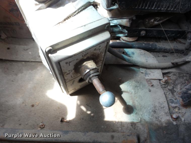 image for item AG9454 1997 Ford LNT8000 ANFO bulk handling truck