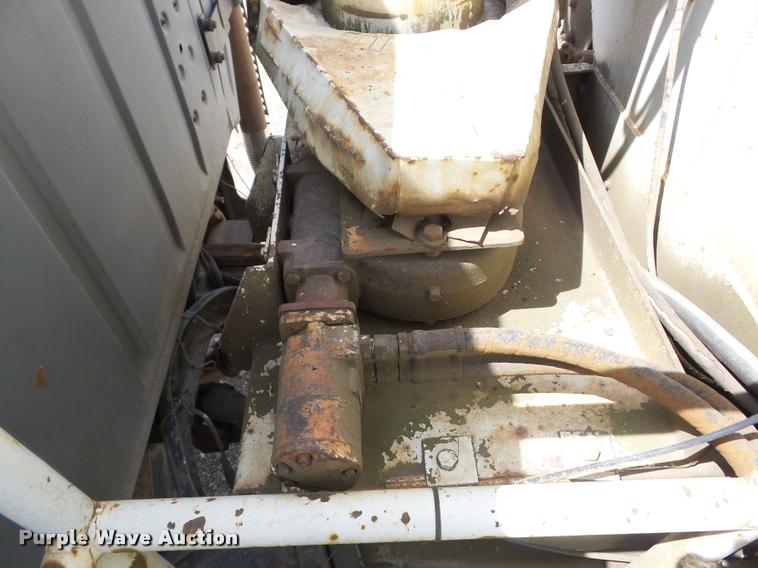 image for item AG9454 1997 Ford LNT8000 ANFO bulk handling truck