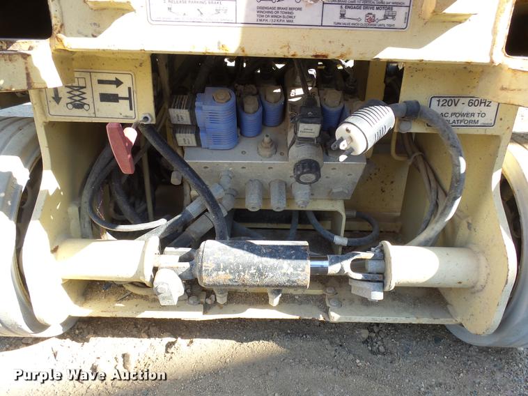 image for item AL9132 JLG 1932E2 scissor lift