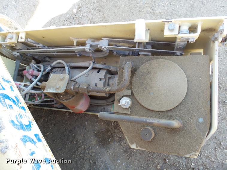 image for item AL9132 JLG 1932E2 scissor lift