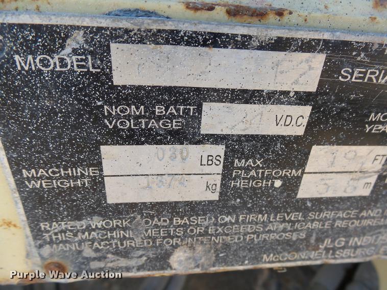 image for item AL9132 JLG 1932E2 scissor lift