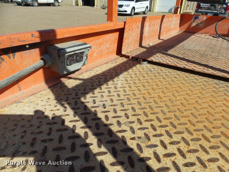 image for item AL9132 JLG 1932E2 scissor lift