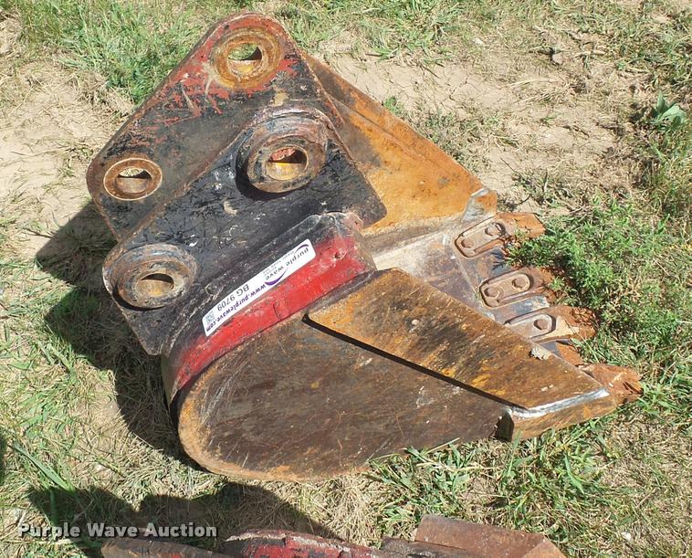 image for item BG9709 Compact excavator bucket