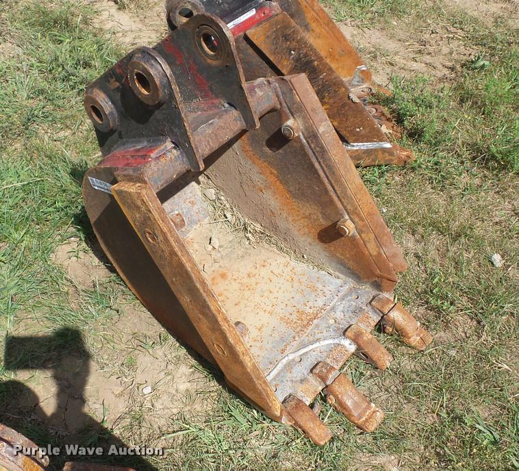 image for item BG9710 Compact excavator bucket