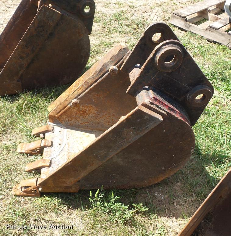 image for item BG9710 Compact excavator bucket