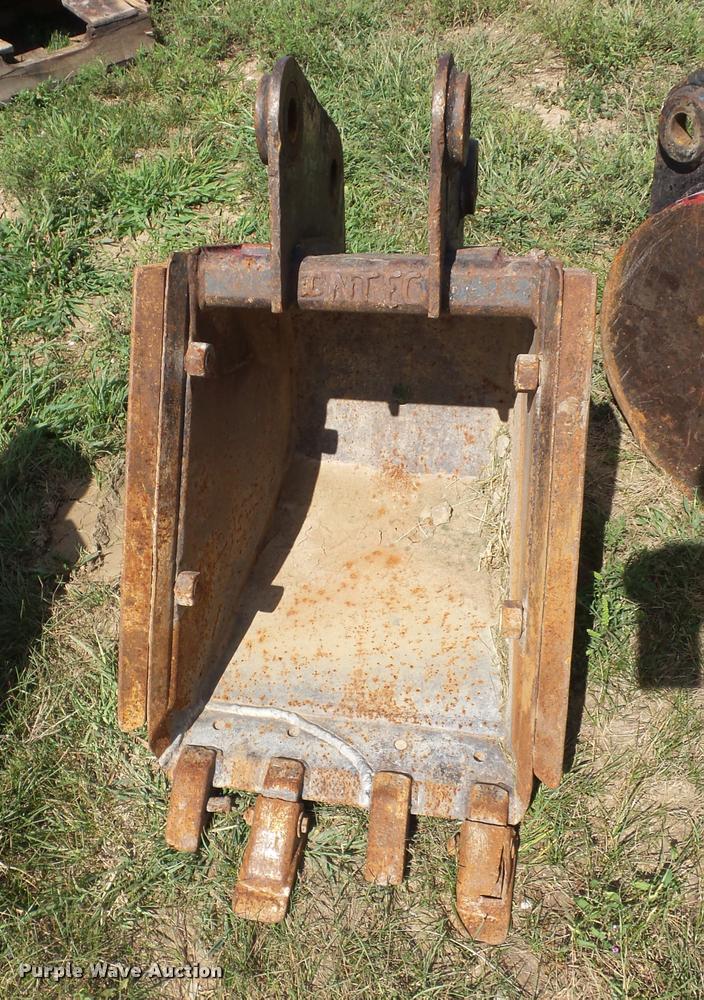 image for item BG9710 Compact excavator bucket