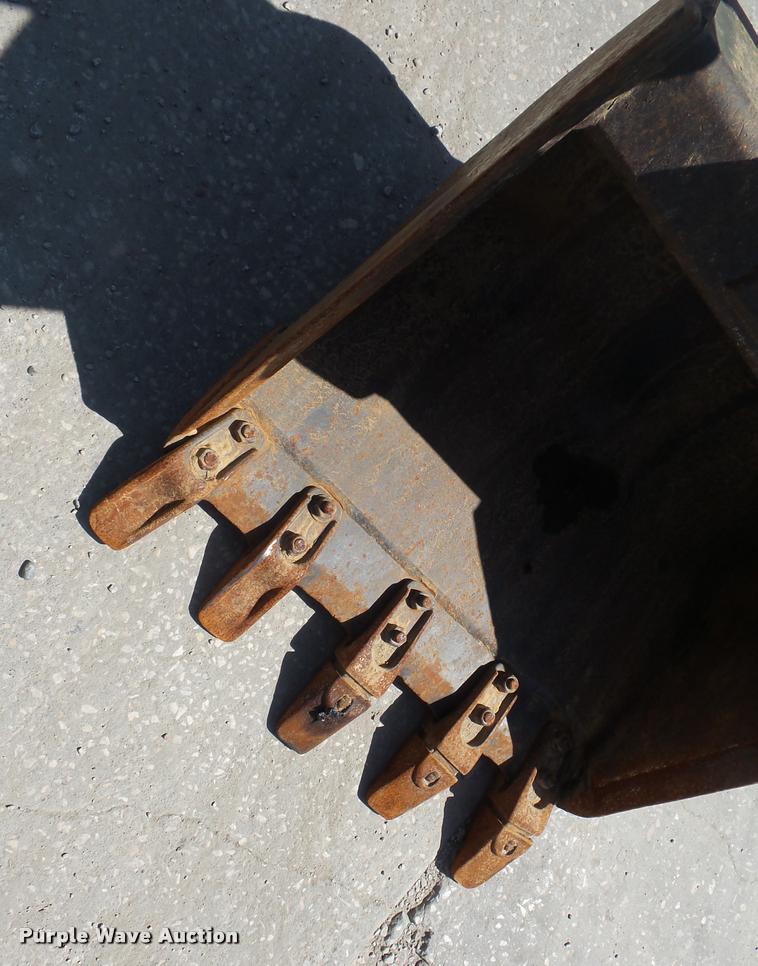 image for item BG9727 2003 Bobcat 331 compact excavator