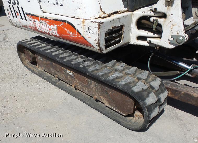 image for item BG9727 2003 Bobcat 331 compact excavator