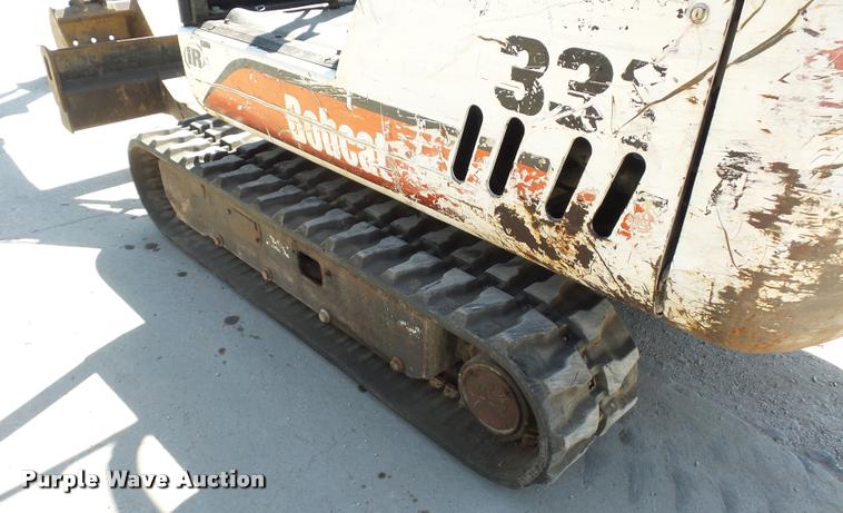 image for item BG9727 2003 Bobcat 331 compact excavator