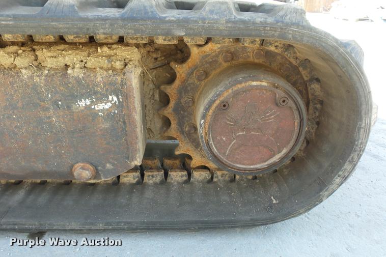 image for item BG9727 2003 Bobcat 331 compact excavator