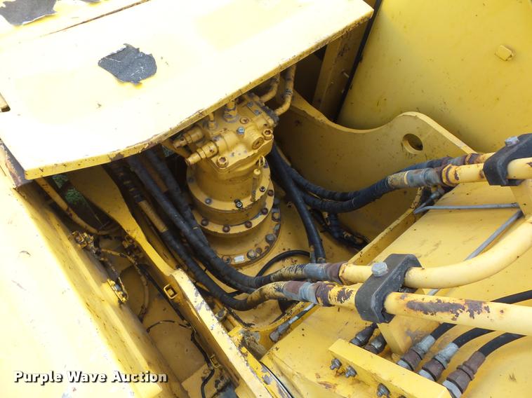 image for item BK9596 1999 John Deere 200LC excavator